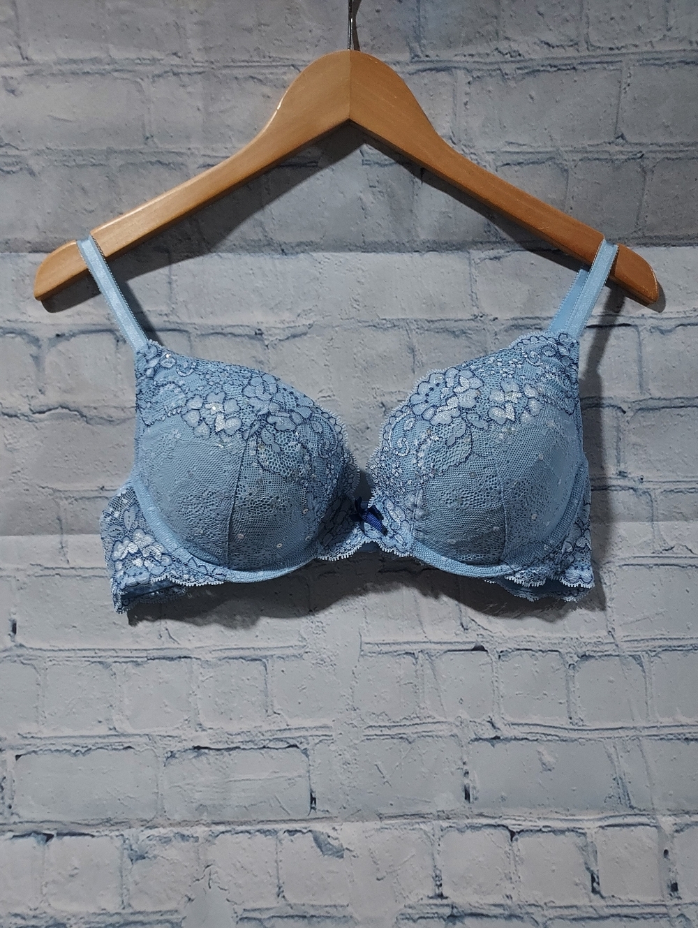 Victorias Secret Dream Angels Push Up Bra Rhinestone Straps 38B Baby Blue Pin Up